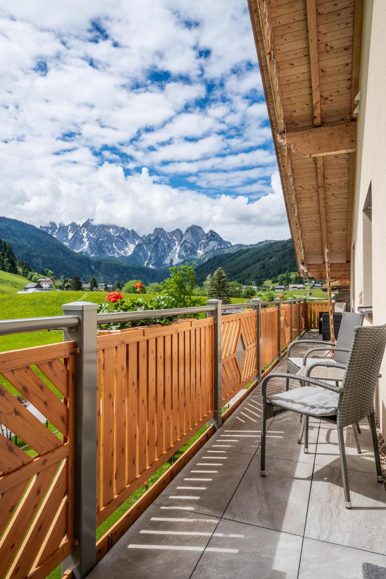 Haus Friedrich Hotell Gosau Exteriör bild