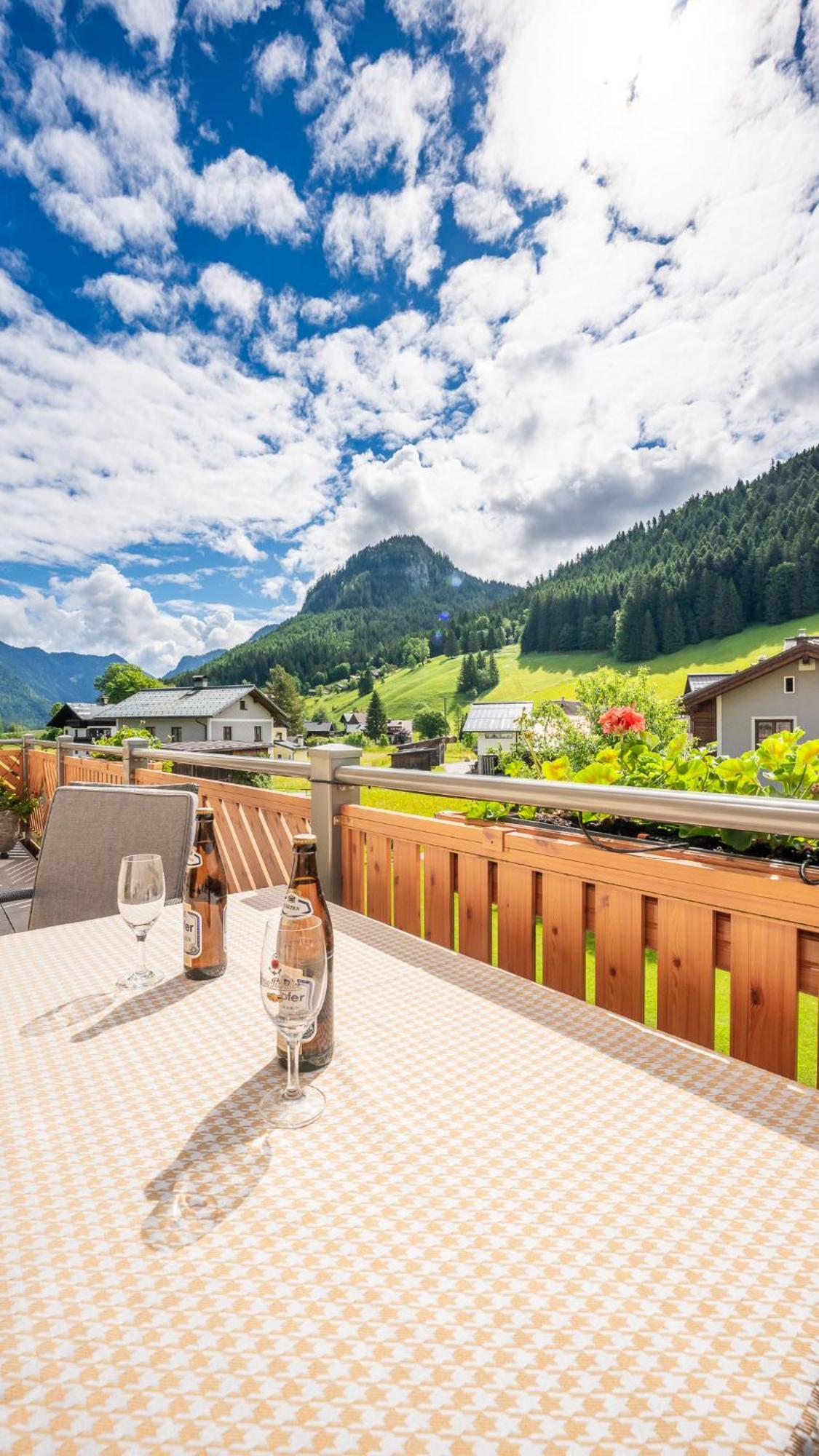 Haus Friedrich Hotell Gosau Exteriör bild