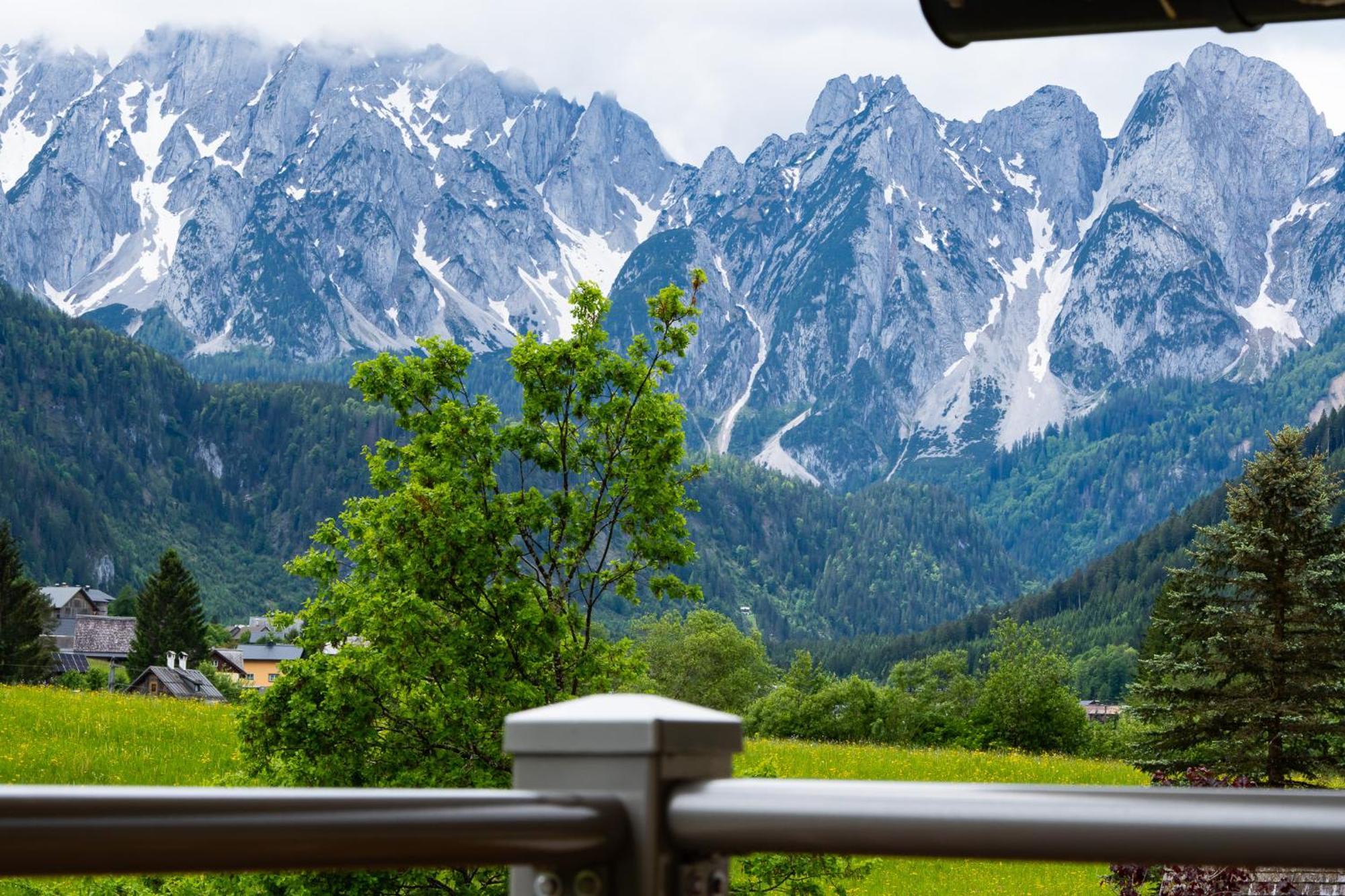 Haus Friedrich Hotell Gosau Exteriör bild