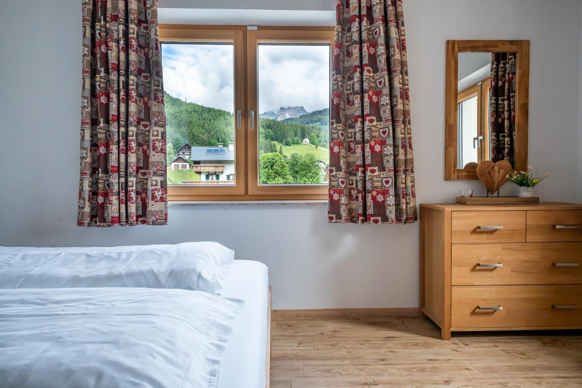 Haus Friedrich Hotell Gosau Exteriör bild