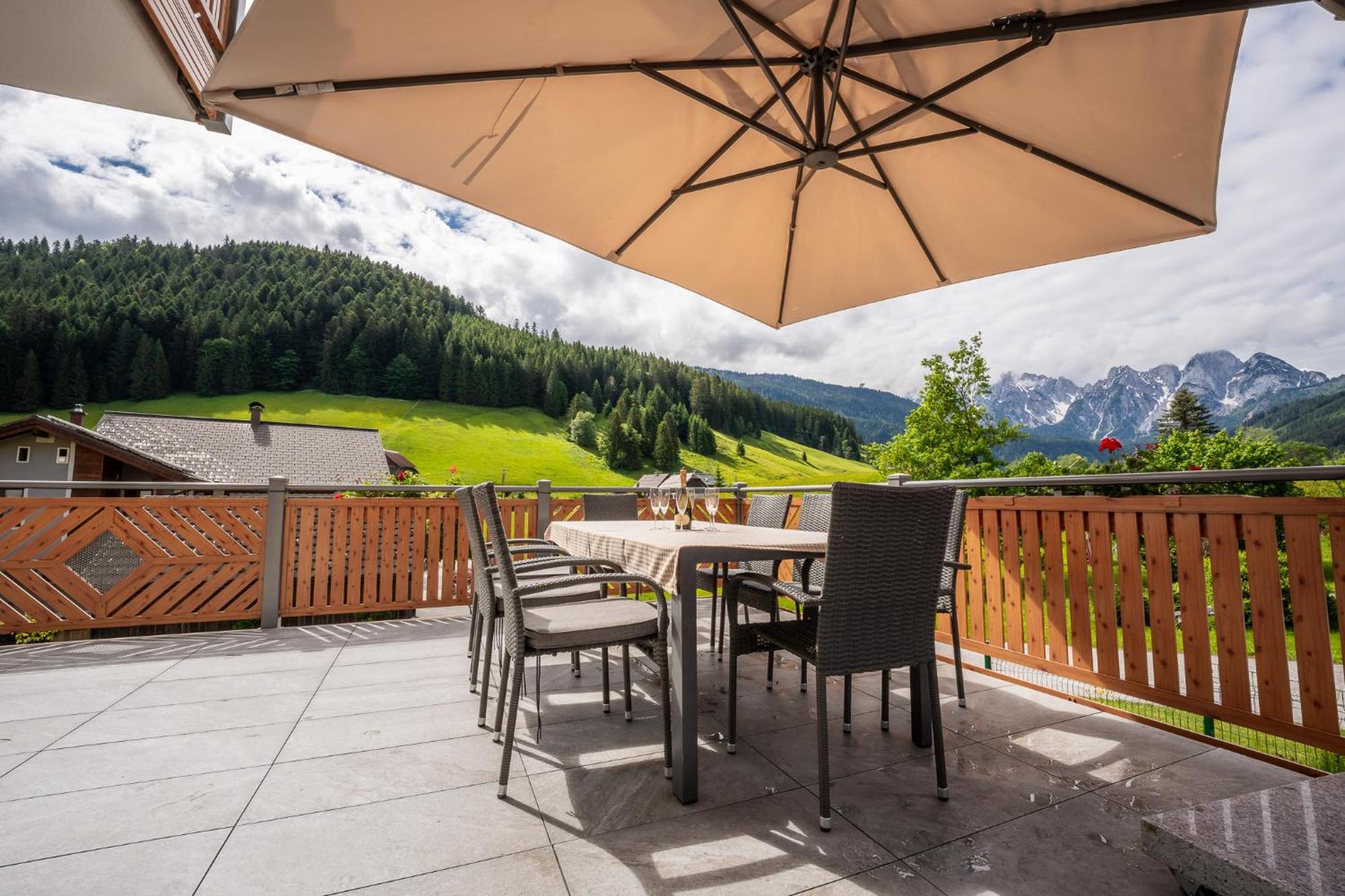 Haus Friedrich Hotell Gosau Exteriör bild