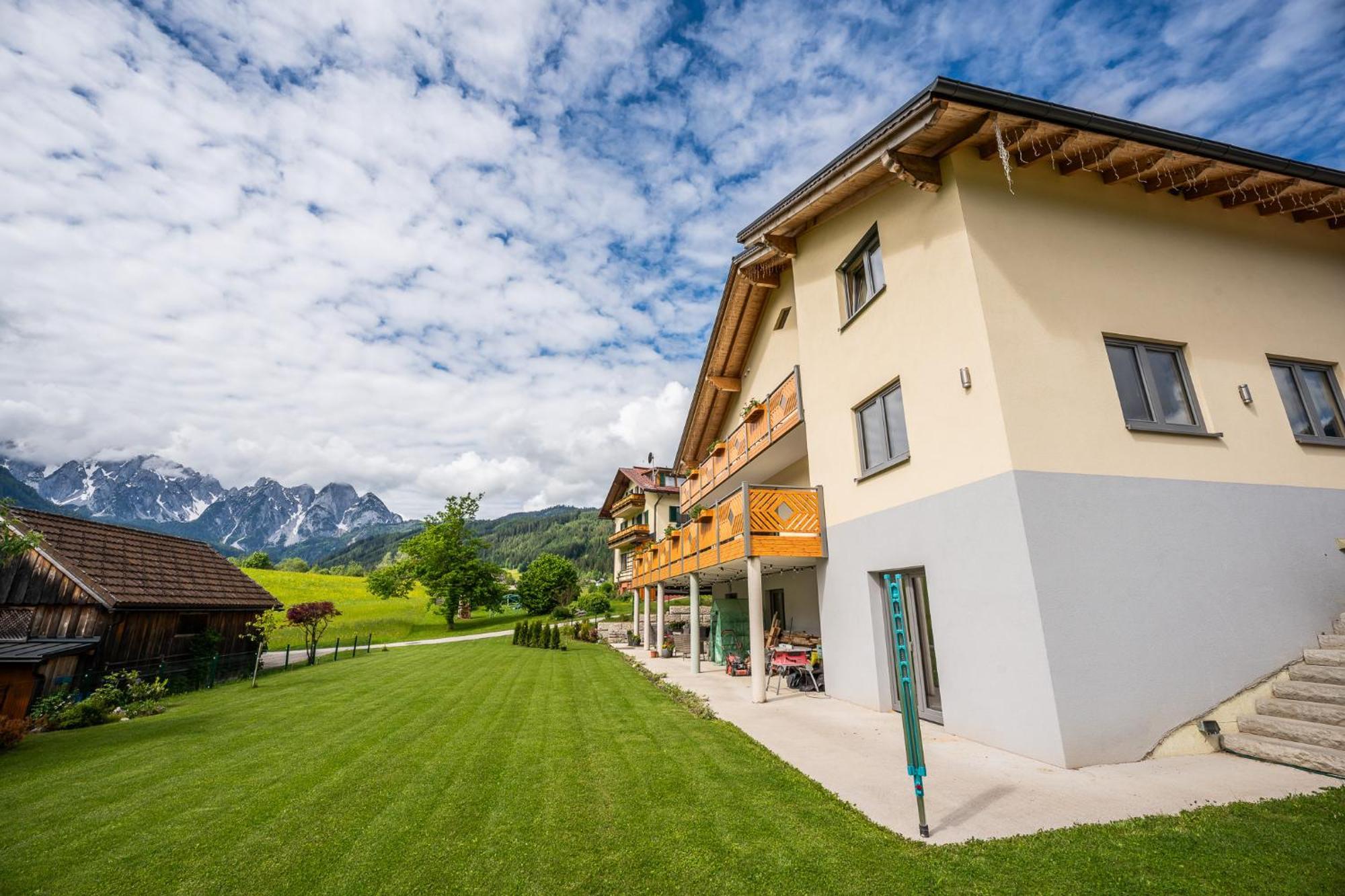 Haus Friedrich Hotell Gosau Exteriör bild